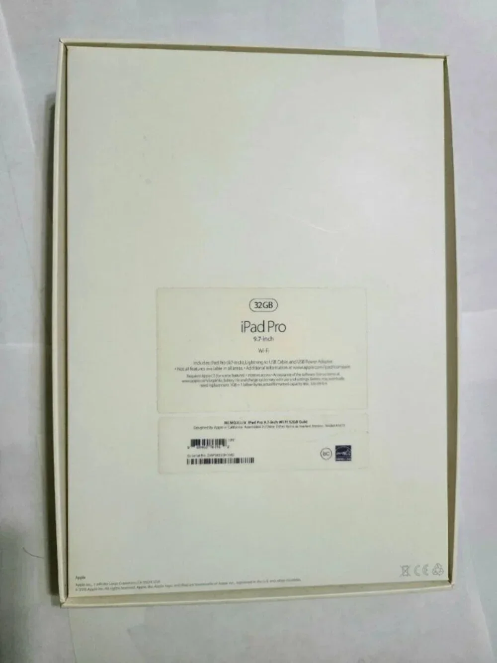 iPad Pro 9.7” Gold + Box + New Charger + Two 360 Case's Bundle